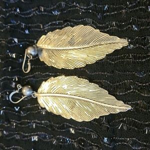 Untested Metalic Dangling Leaf Earrings.SALE